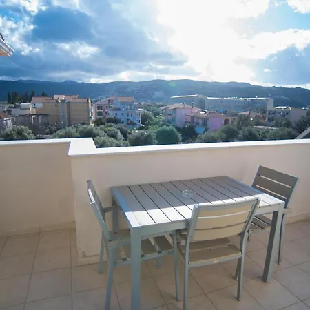 Artemis Lefkada City