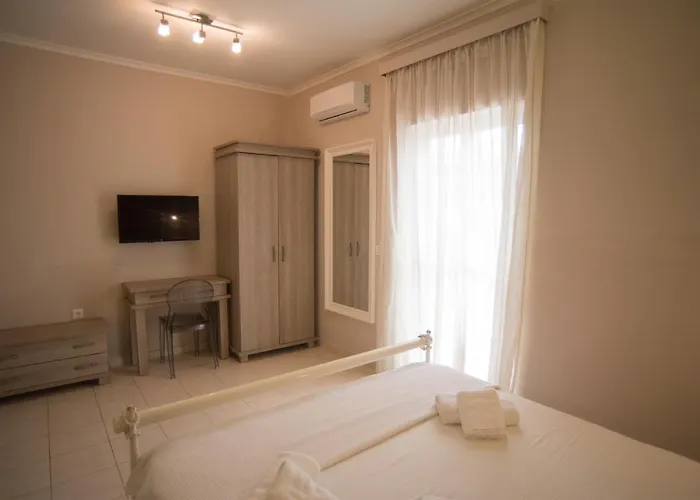 Artemis Lefkada City