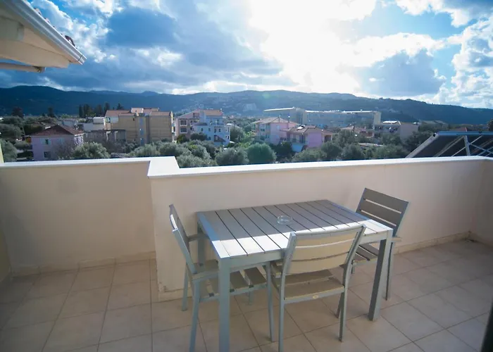 Artemis Lefkada City