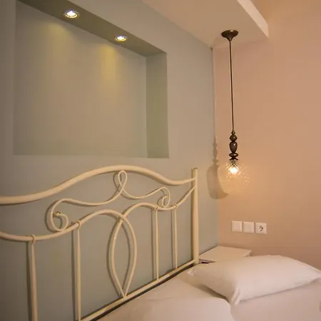 Artemis Aparthotel 3*