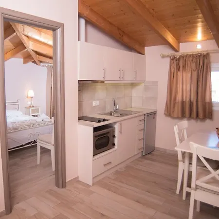 Artemis 3* Lefkada City