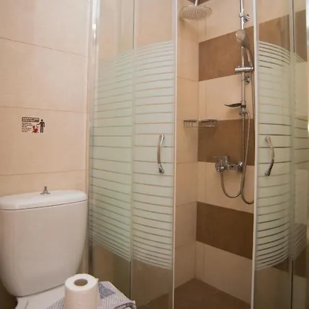 Artemis Lefkada City