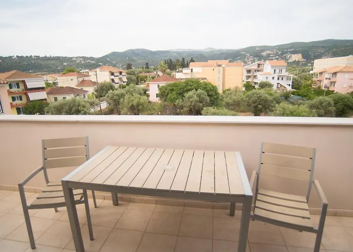 Artemis Apartahotel 3*